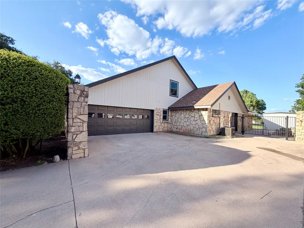 61 Glen Abbey Street Abilene, TX 79606