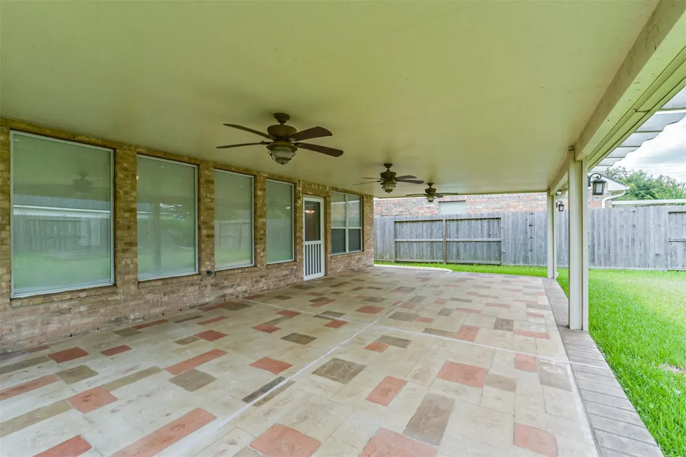 2615 Katie Harbor Drive Manvel, TX 77578