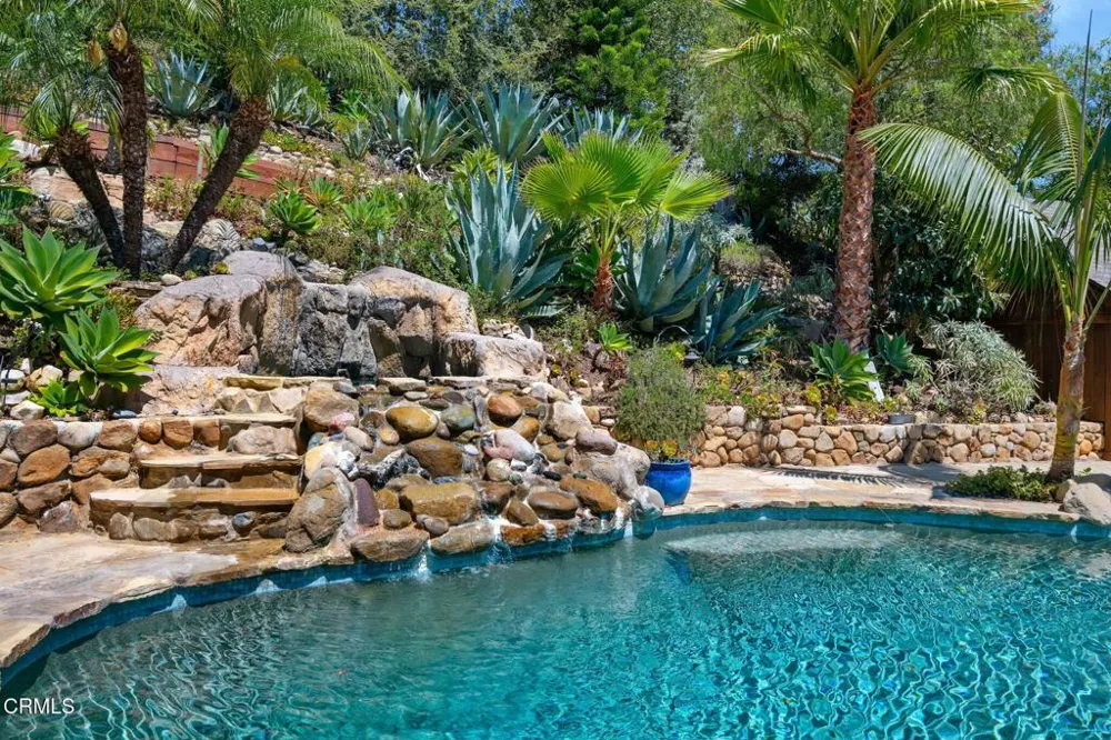 1428 Manitou Road Santa Barbara, CA 93105