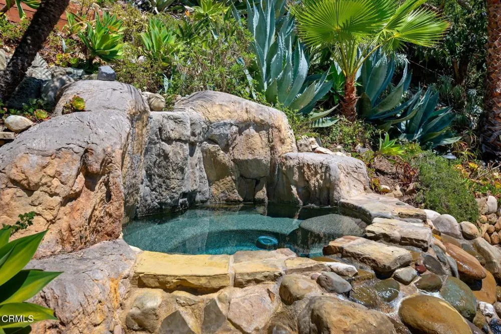 1428 Manitou Road Santa Barbara, CA 93105