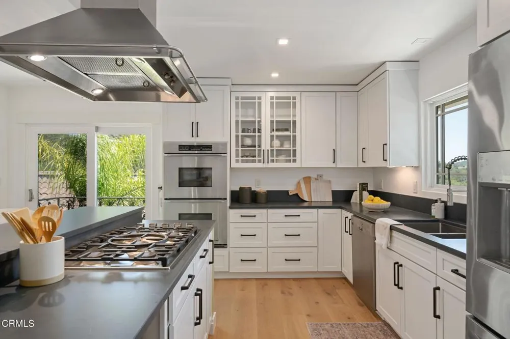 1428 Manitou Road Santa Barbara, CA 93105