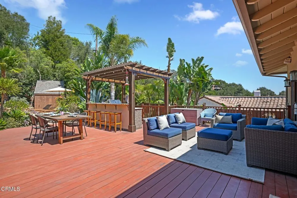 1428 Manitou Road Santa Barbara, CA 93105