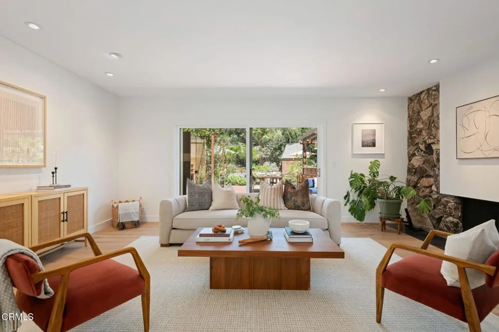 1428 Manitou Road Santa Barbara, CA 93105