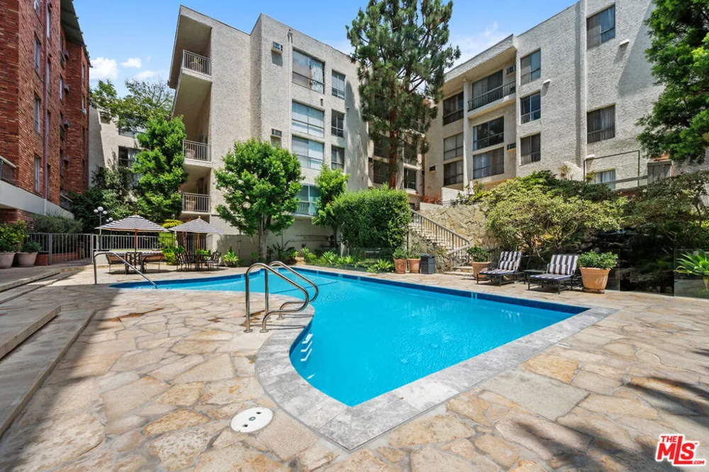 1440 VETERAN AVENUE #554 Los Angeles, CA 90024