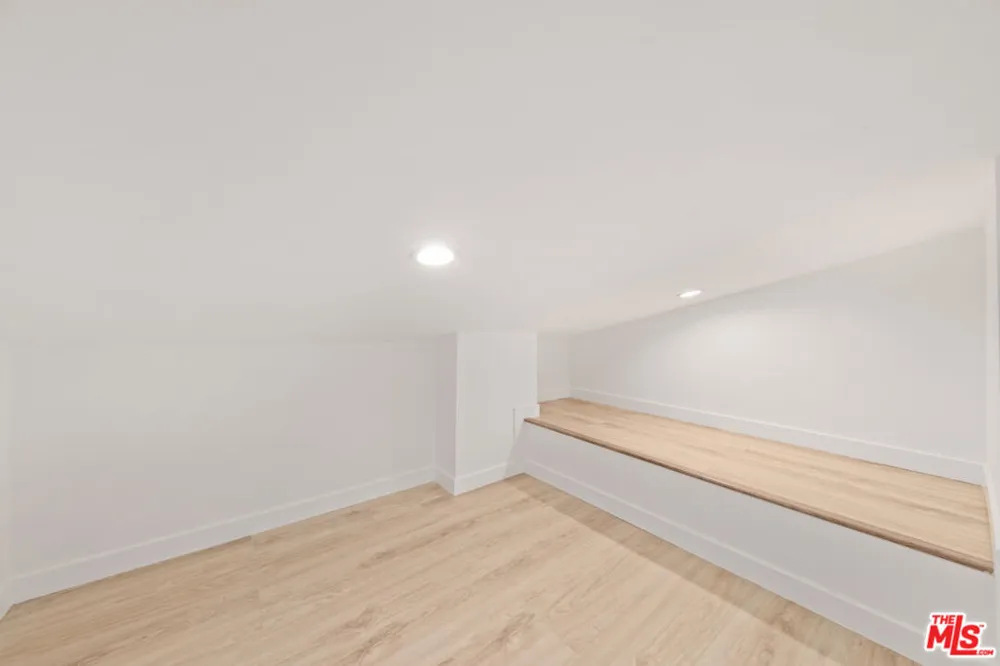 1440 VETERAN AVENUE #554 Los Angeles, CA 90024
