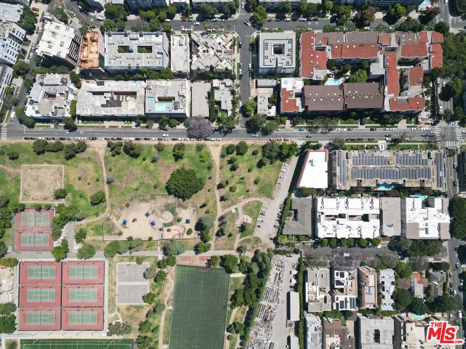 1440 VETERAN AVENUE #554 Los Angeles, CA 90024