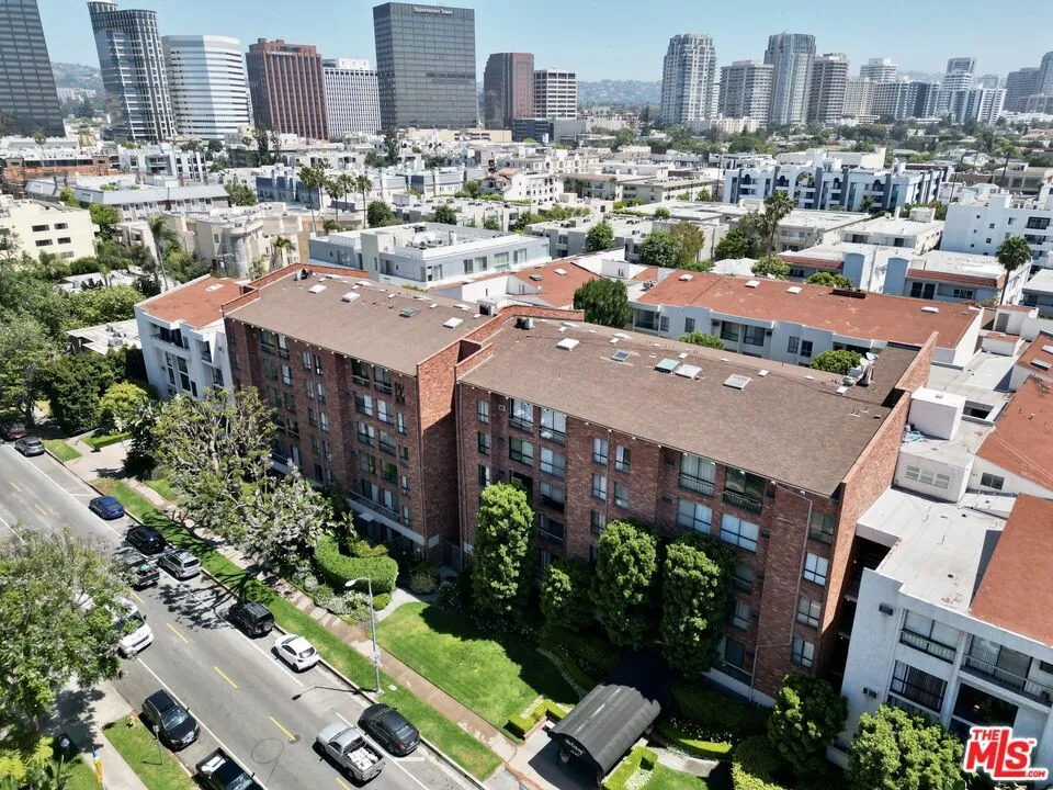 1440 VETERAN AVENUE #554 Los Angeles, CA 90024
