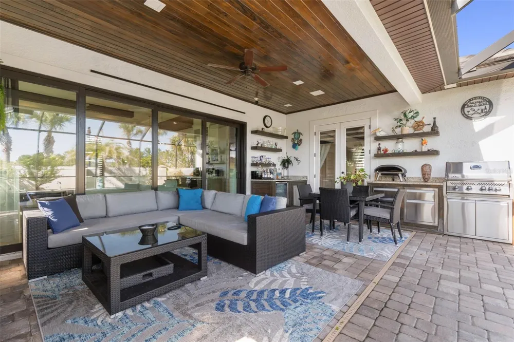 2 DEL PALMA DRIVE Palm Coast, FL 32137