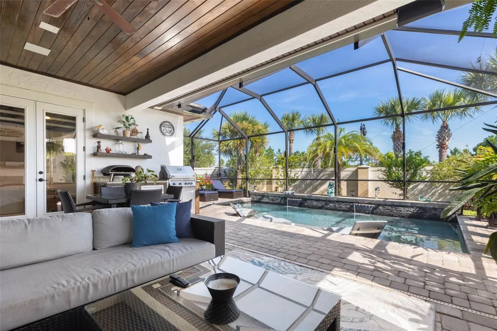 2 DEL PALMA DRIVE Palm Coast, FL 32137