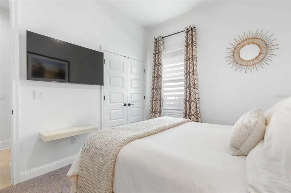 2 DEL PALMA DRIVE Palm Coast, FL 32137