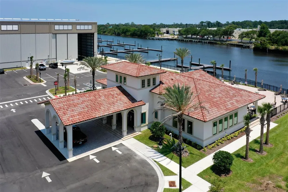 2 DEL PALMA DRIVE Palm Coast, FL 32137