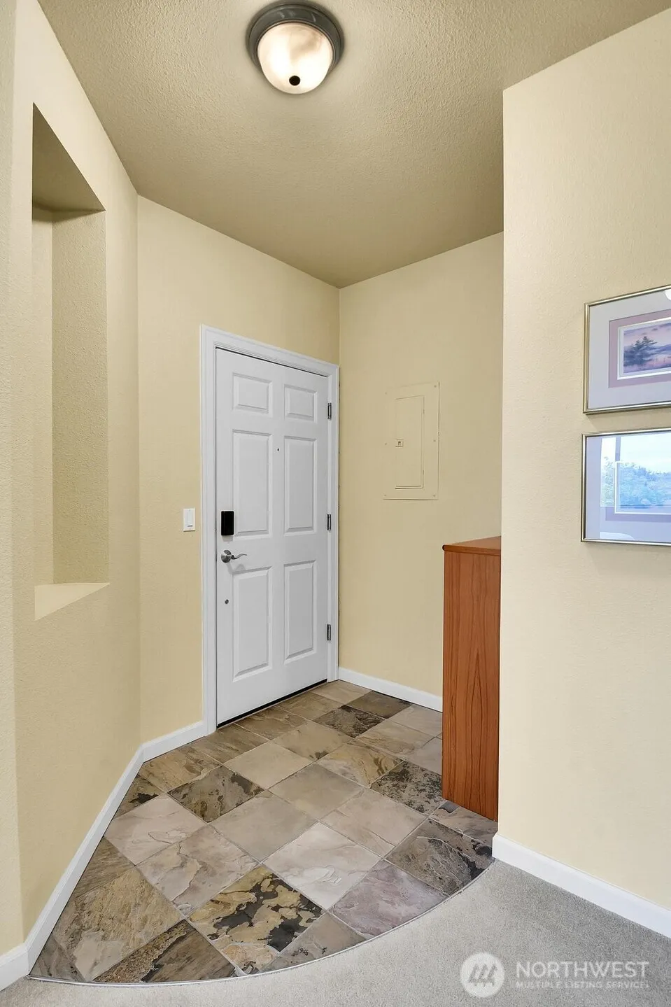 6800 132nd Place SE #E-401 Newcastle, WA 98059