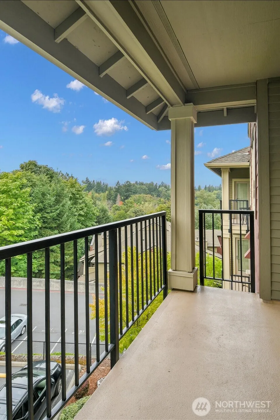 6800 132nd Place SE #E-401 Newcastle, WA 98059