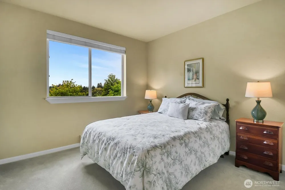 6800 132nd Place SE #E-401 Newcastle, WA 98059