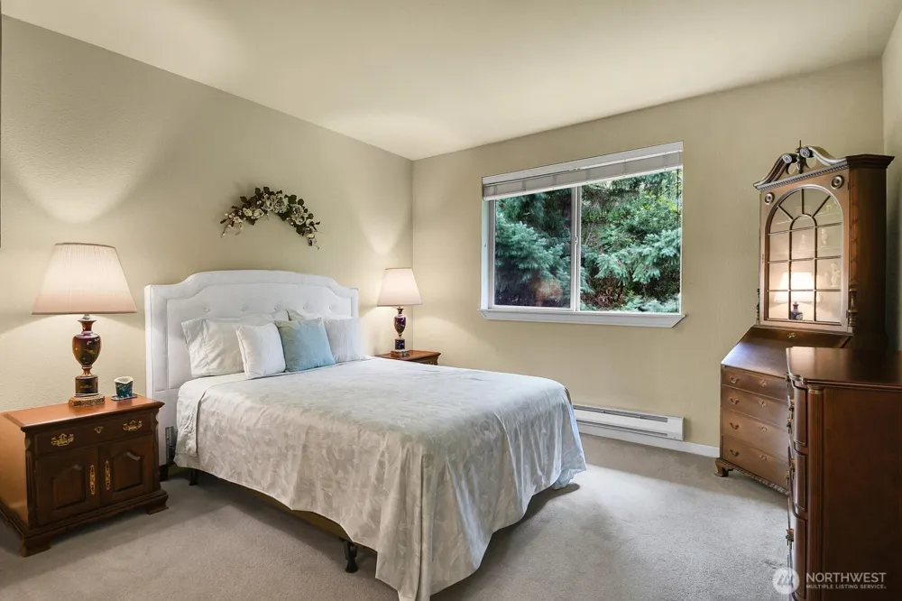 6800 132nd Place SE #E-401 Newcastle, WA 98059