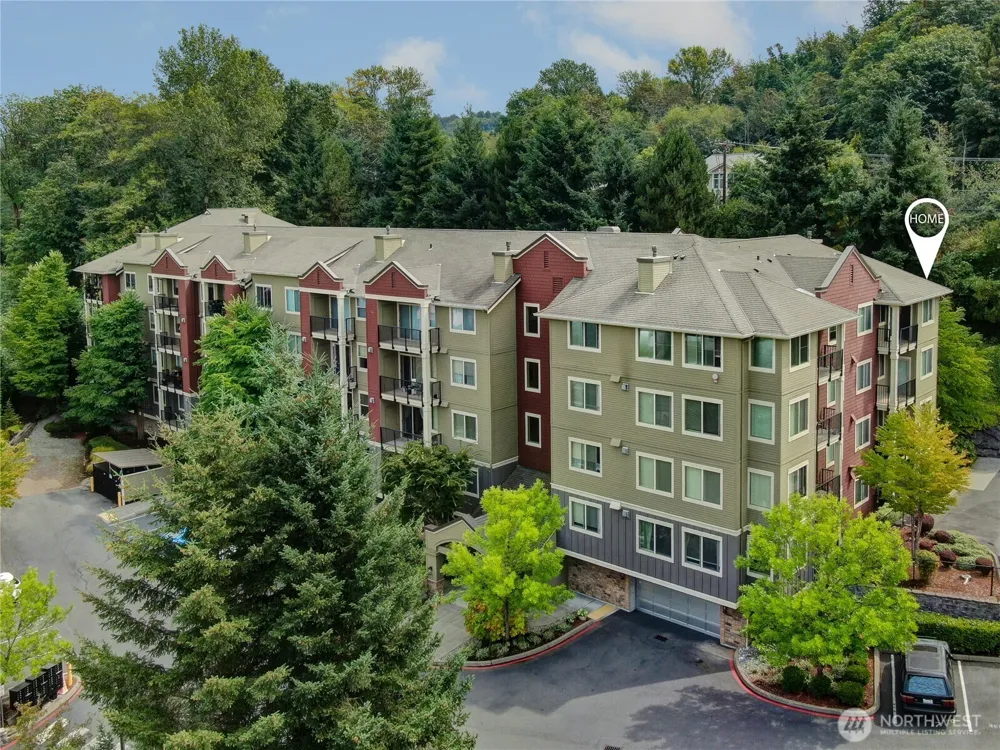 6800 132nd Place SE #E-401 Newcastle, WA 98059