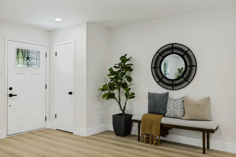 2553 Dorrington Drive Dallas, TX 75228