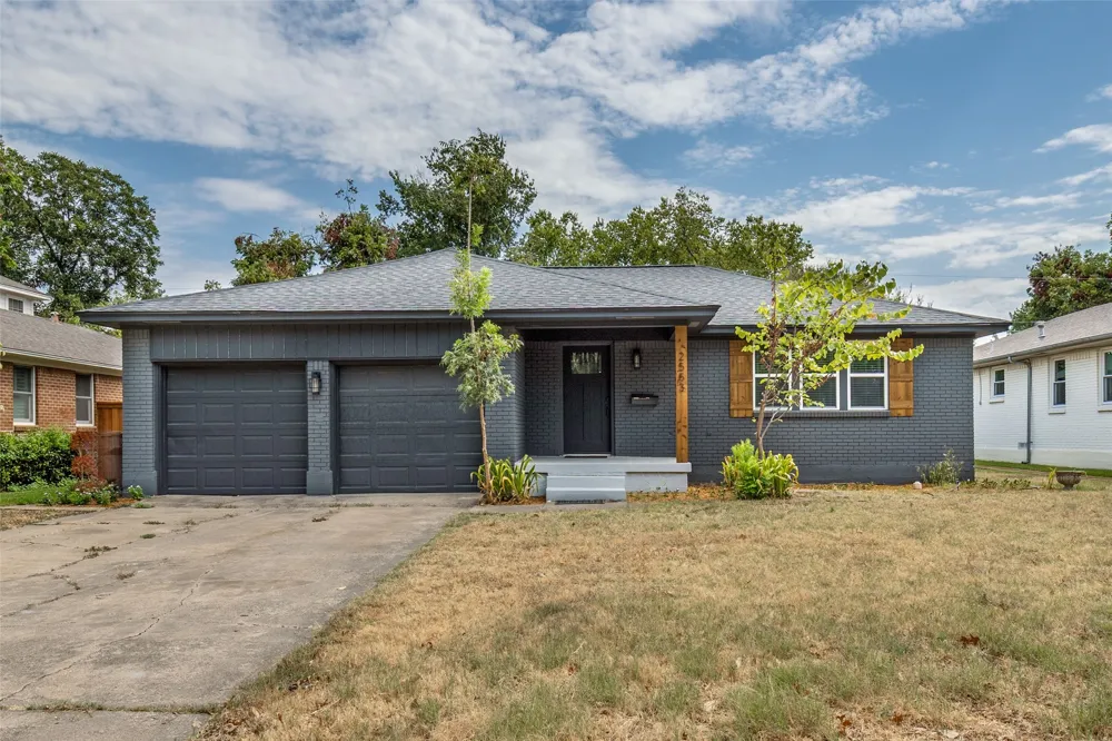 2553 Dorrington Drive Dallas, TX 75228