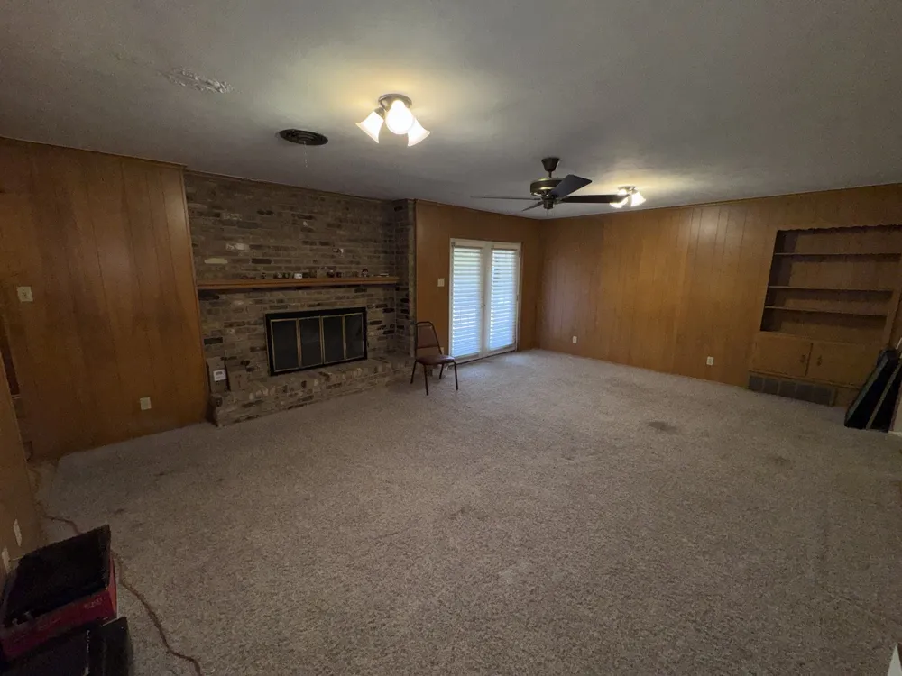 806 Sharpshire Street Grand Prairie, TX 75050
