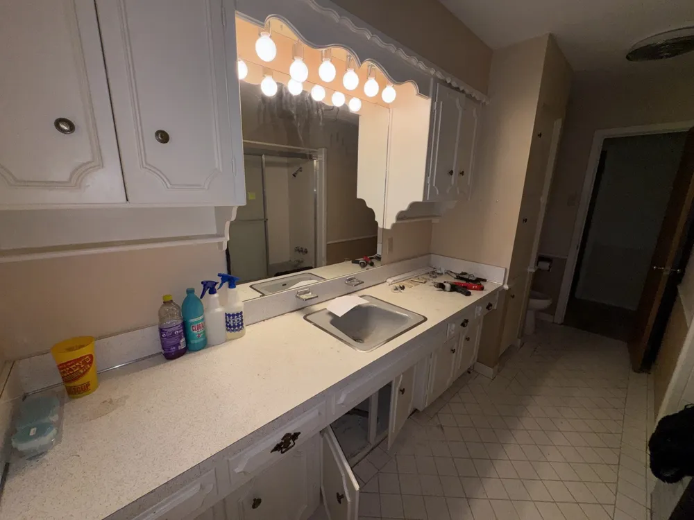 806 Sharpshire Street Grand Prairie, TX 75050