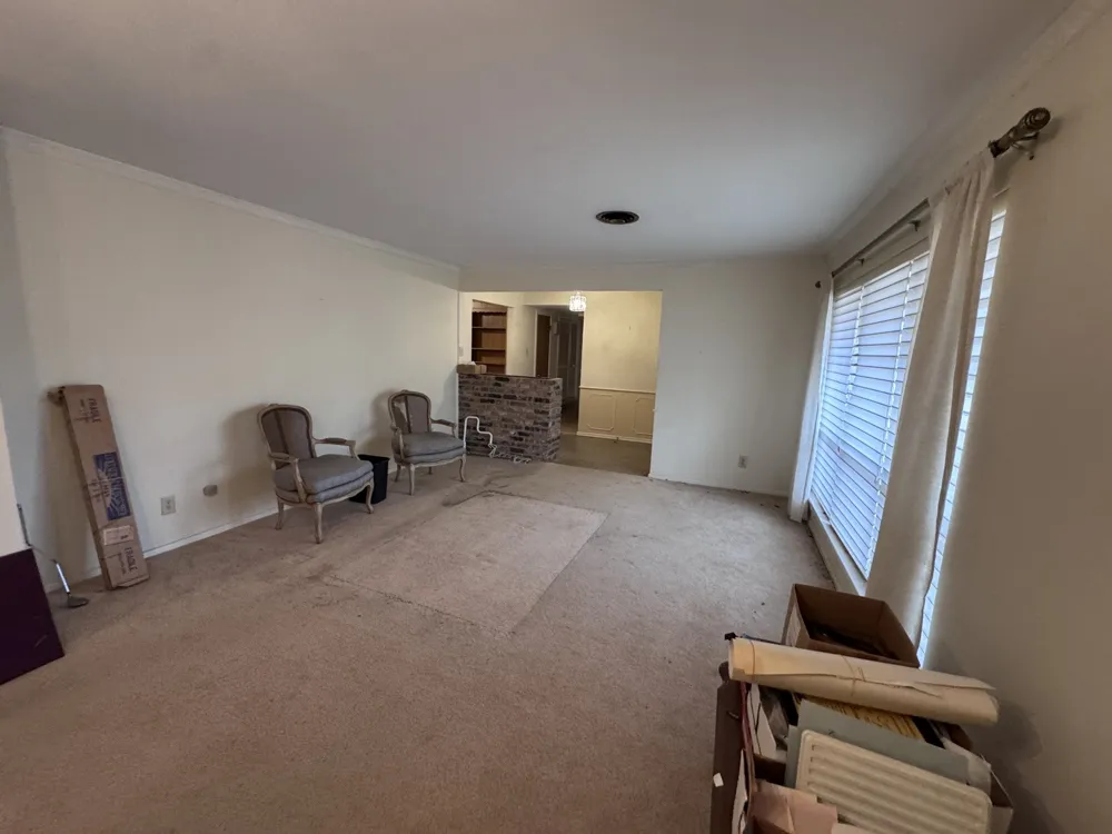806 Sharpshire Street Grand Prairie, TX 75050
