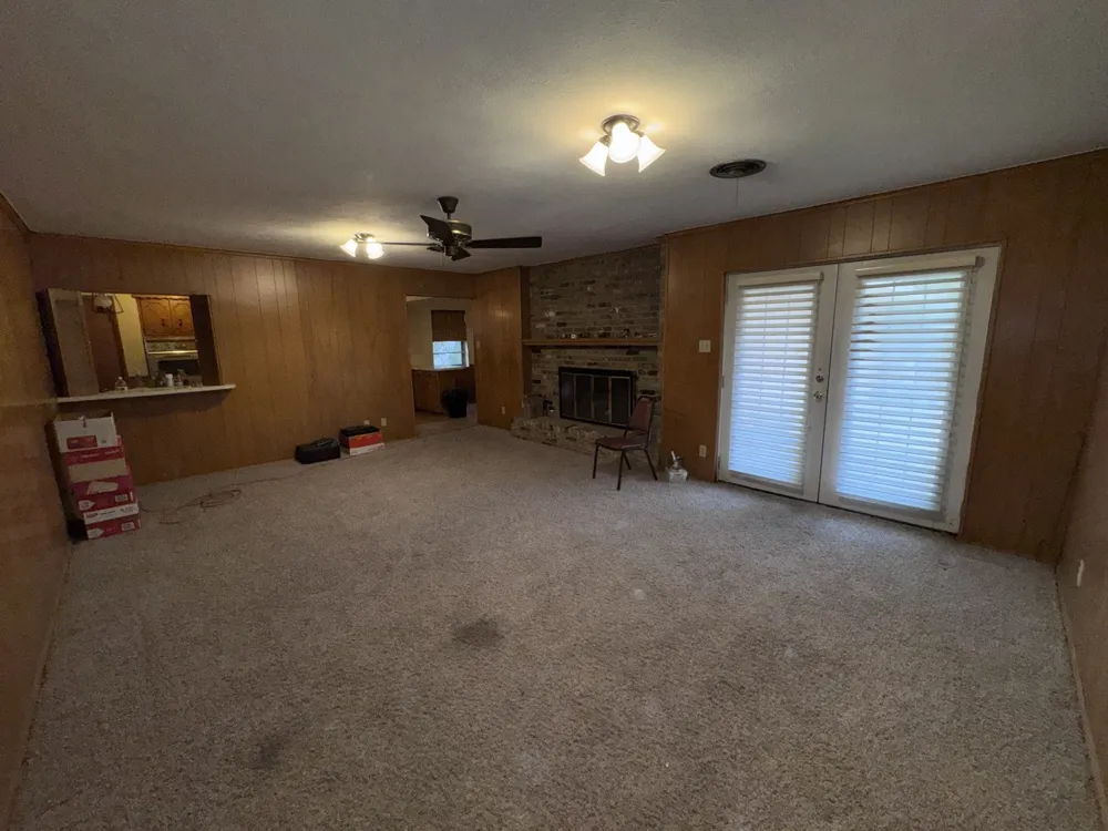806 Sharpshire Street Grand Prairie, TX 75050