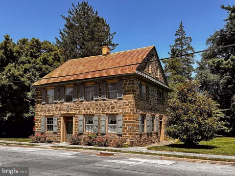 27 E MAIN STREET