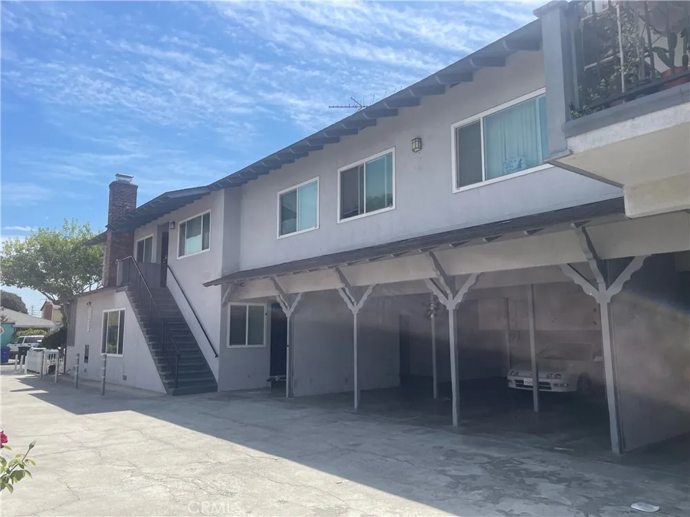 8981 Hildreth Avenue South Gate, CA 90280