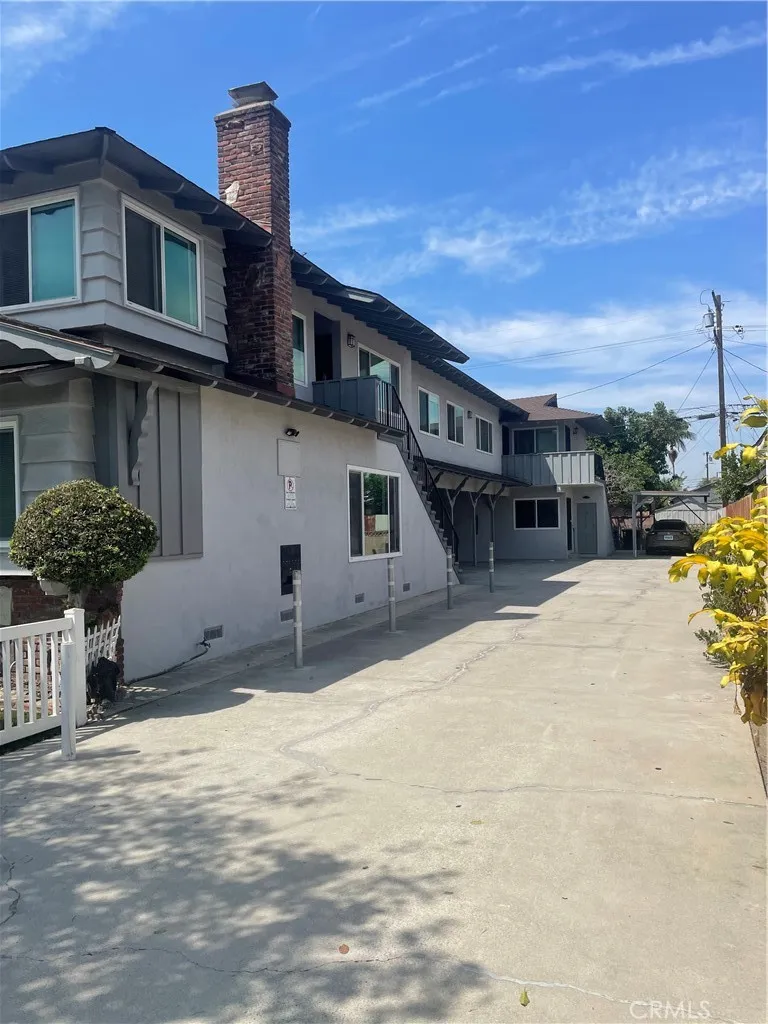 8981 Hildreth Avenue South Gate, CA 90280