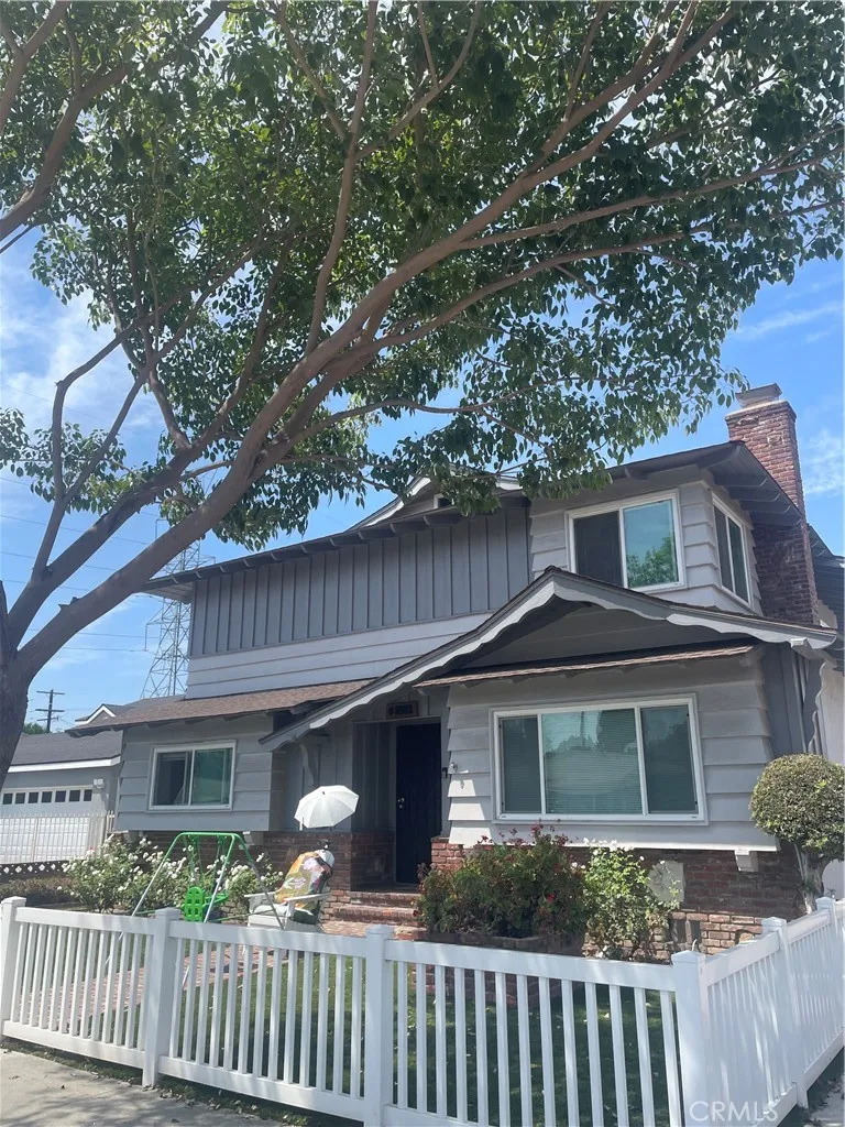 8981 Hildreth Avenue South Gate, CA 90280