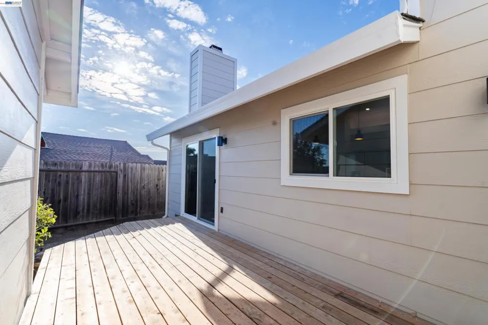 1057 Topsail Drive Vallejo, CA 94591