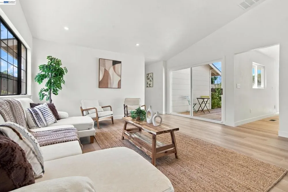 1057 Topsail Drive Vallejo, CA 94591