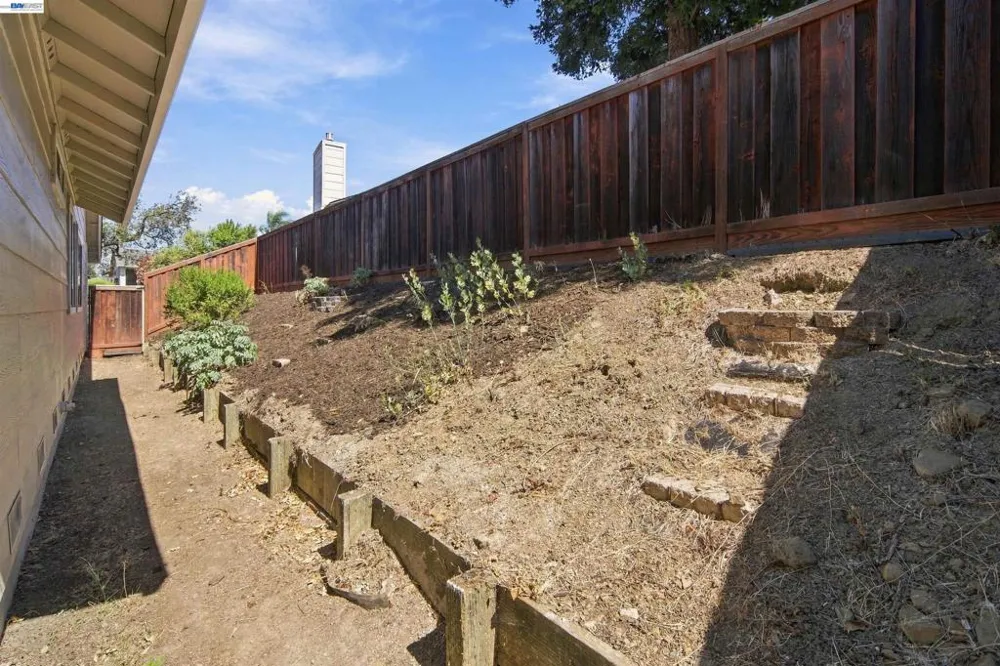 1057 Topsail Drive Vallejo, CA 94591