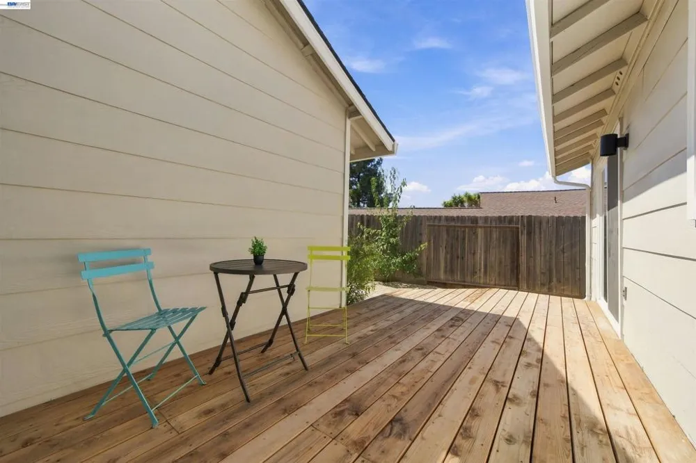 1057 Topsail Drive Vallejo, CA 94591