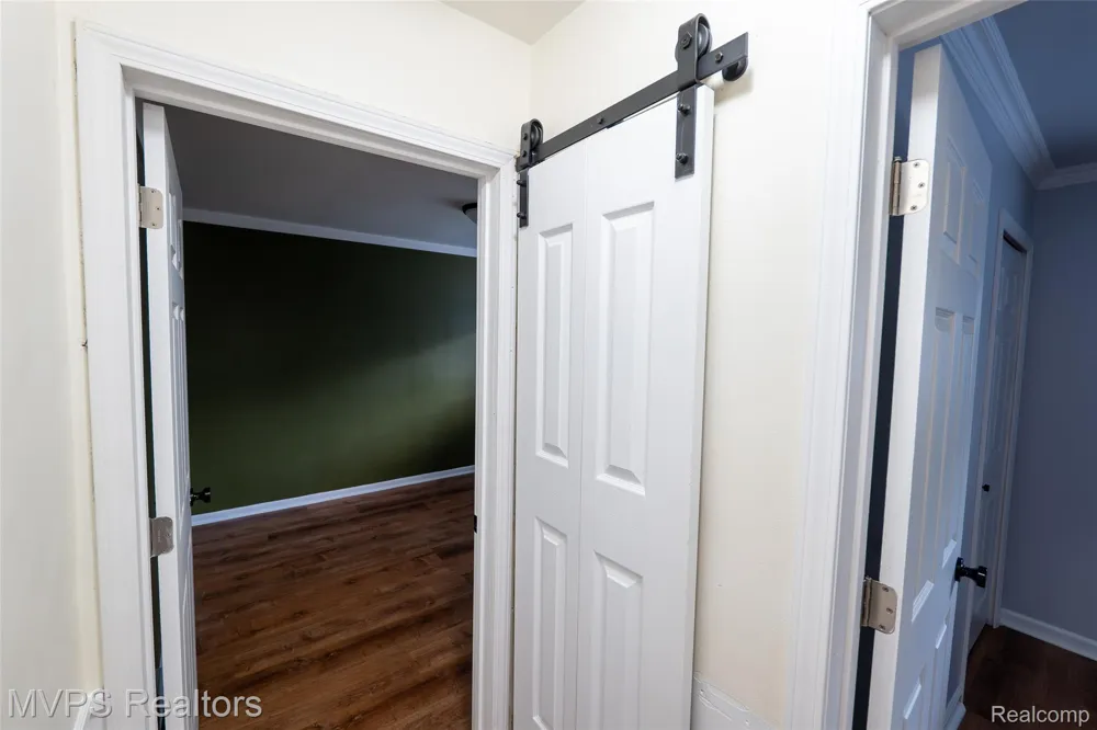 22708 Alger Street St Clair Shores City, MI 48080