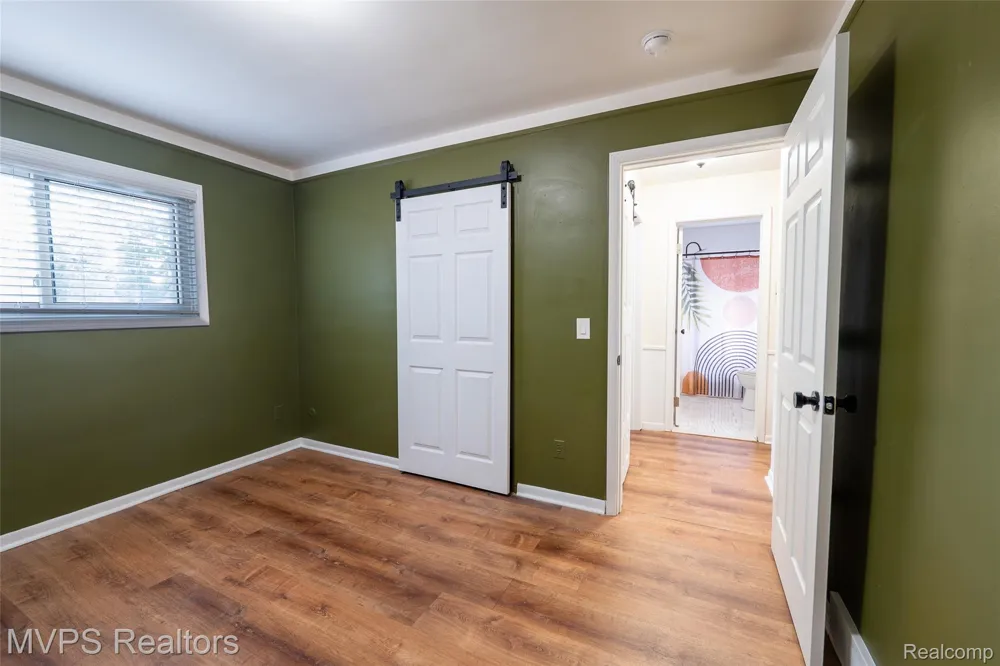 22708 Alger Street St Clair Shores City, MI 48080