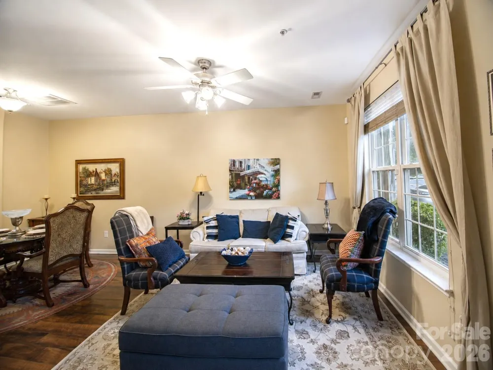 8310 Chaceview Court Charlotte, NC 28269