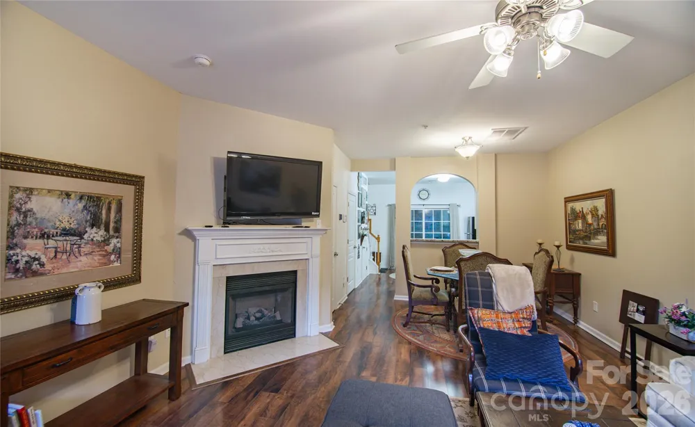 8310 Chaceview Court Charlotte, NC 28269