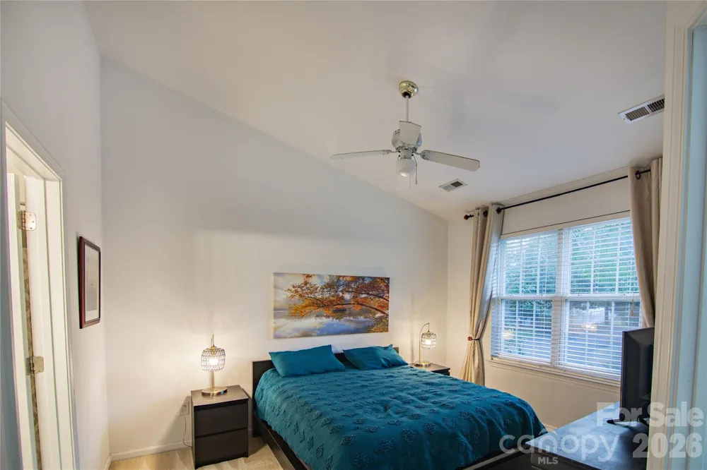 8310 Chaceview Court Charlotte, NC 28269