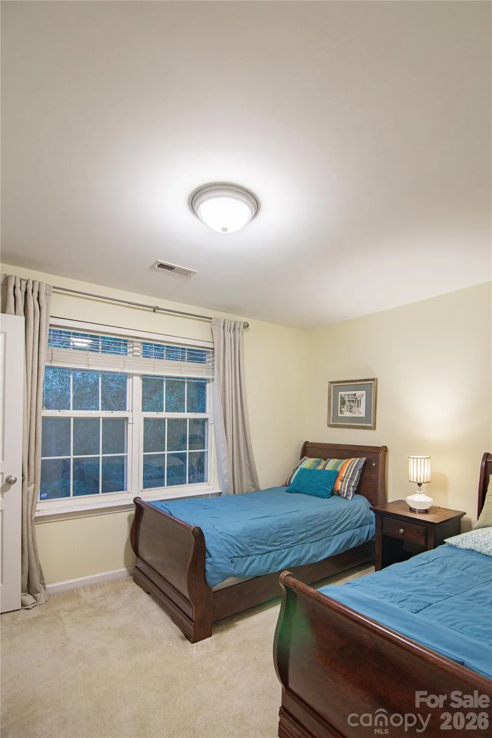 8310 Chaceview Court Charlotte, NC 28269