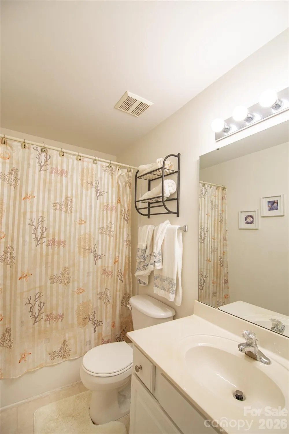 8310 Chaceview Court Charlotte, NC 28269