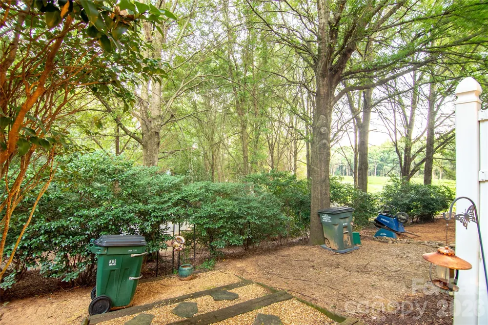8310 Chaceview Court Charlotte, NC 28269