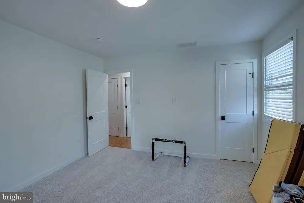 306 HIGH STREET Moorestown, NJ 08057