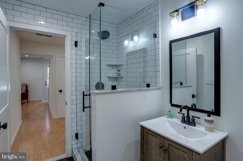 306 HIGH STREET Moorestown, NJ 08057