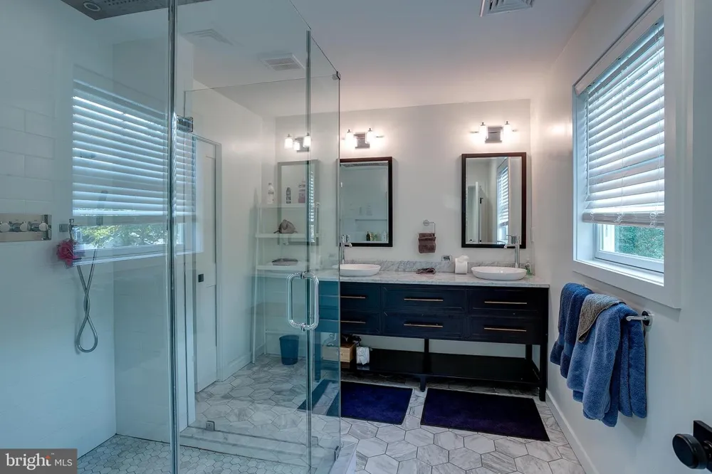 306 HIGH STREET Moorestown, NJ 08057