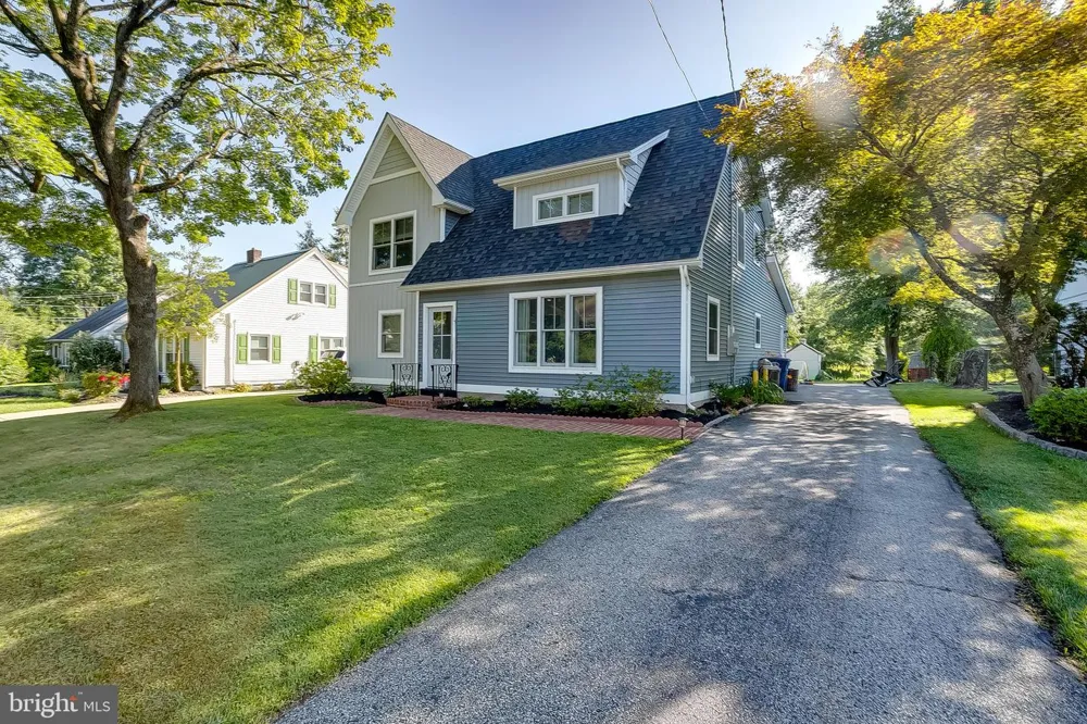 306 HIGH STREET Moorestown, NJ 08057