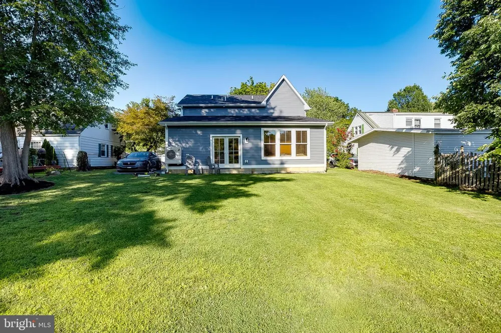 306 HIGH STREET Moorestown, NJ 08057