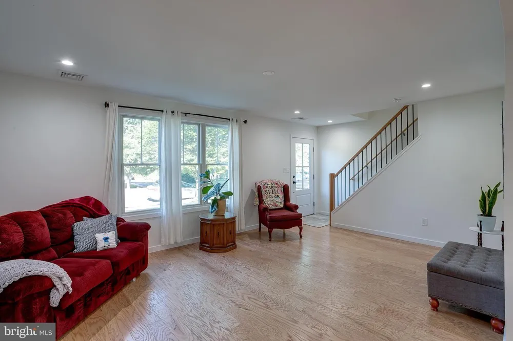 306 HIGH STREET Moorestown, NJ 08057