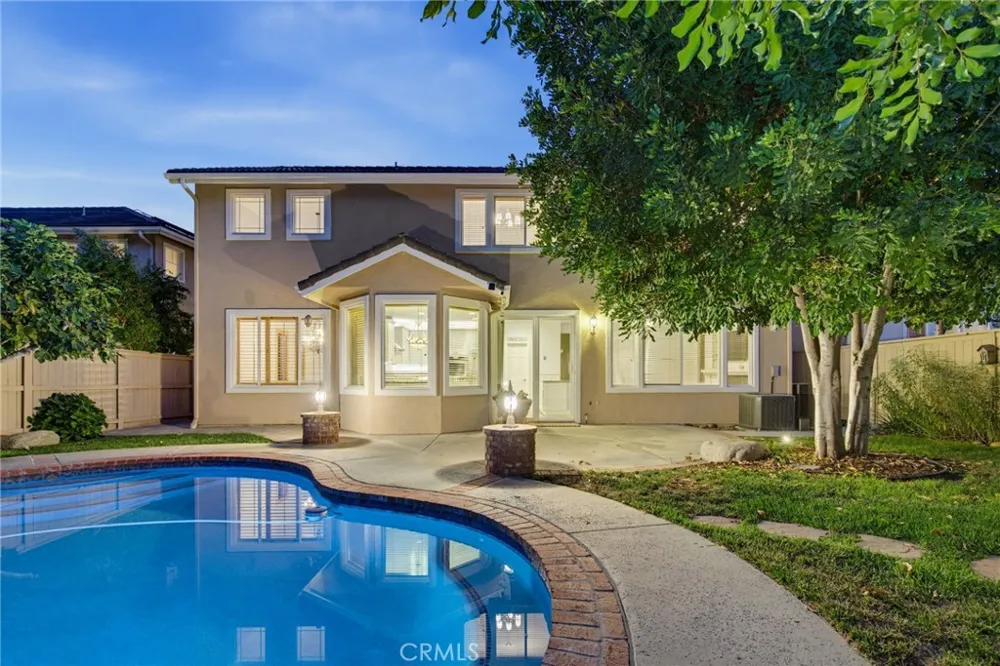 5367 Churchwood Drive Oak Park, CA 91377