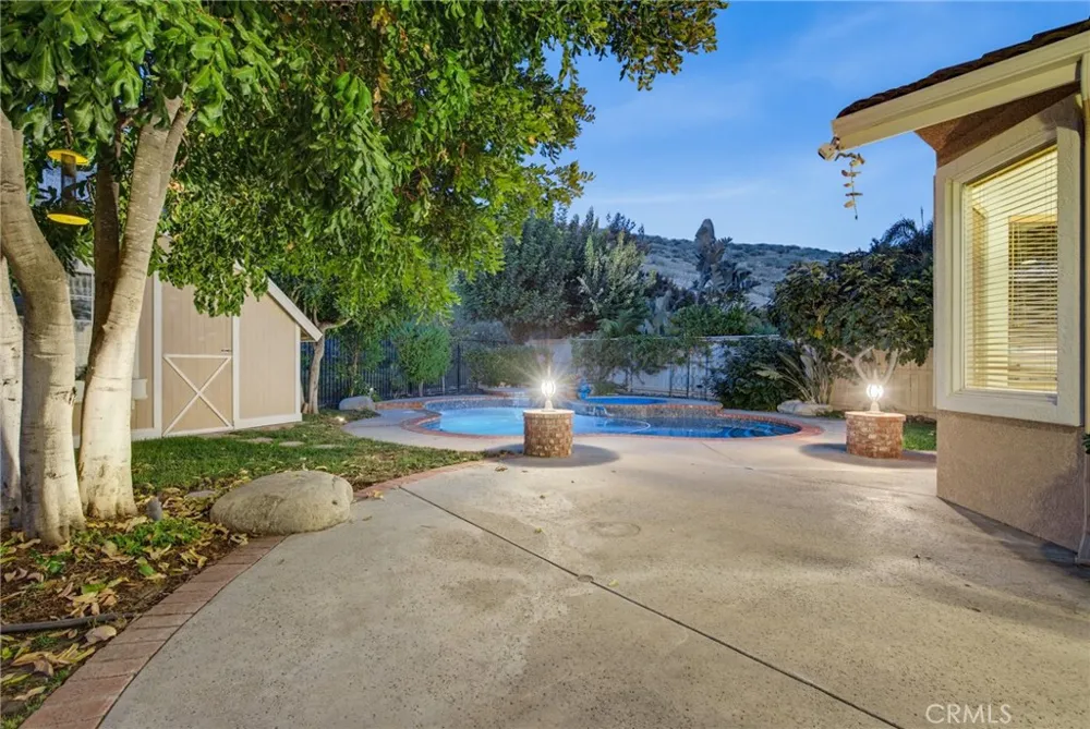 5367 Churchwood Drive Oak Park, CA 91377